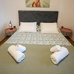 Vintage House Bella *