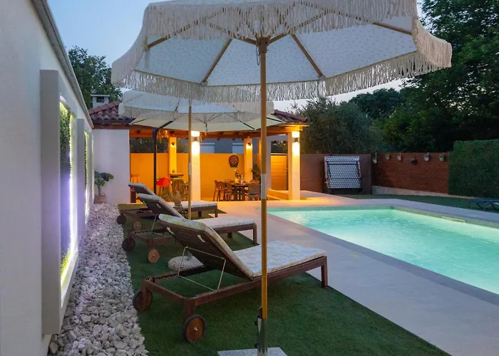 Vintage House Bella Villa