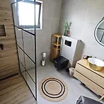 别墅 Vintage House Bella 比奥格勒·纳·莫鲁