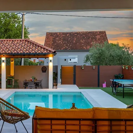 Villa Vintage House Bella *